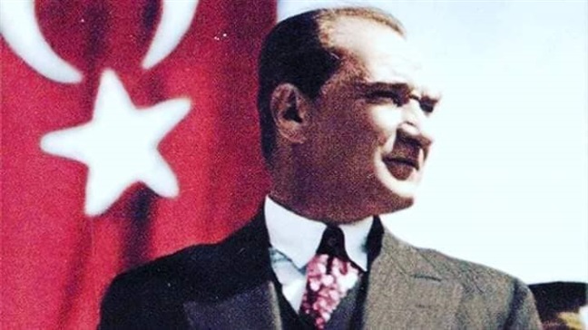 Her liderin bir Ülkesi vardır ama her Ülkenin bir Mustafa Kemal Atatürk’ü yoktur.  Rahmet ve minnetle anıyoruz vede arıyoruz... Şehzadeler Ziraat Odası Başkanı  Hüseyin ALTINDAĞ